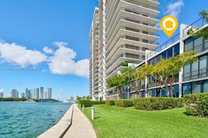 featured image of 1000 Venetian Way #105