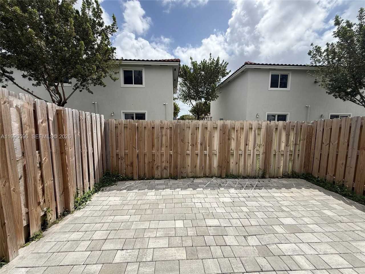 235 Ne 3rd Ct #0 - Photo 4 of 19