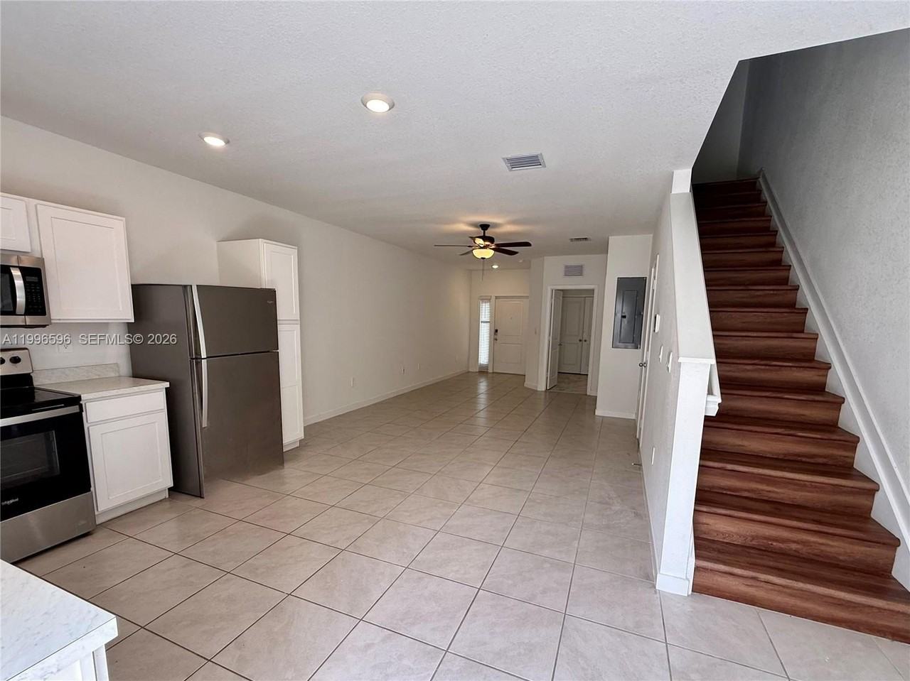 235 Ne 3rd Ct #0 - Photo 6 of 19