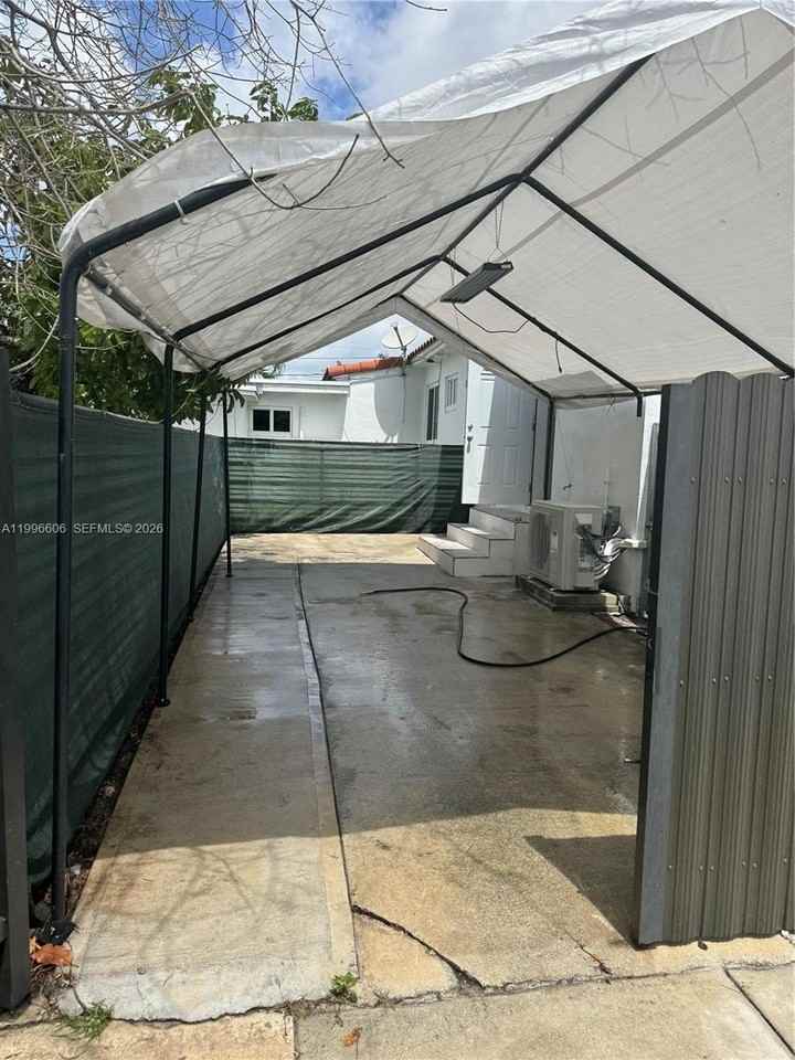 5420 E 7th Ave #2 - Photo 3 of 10