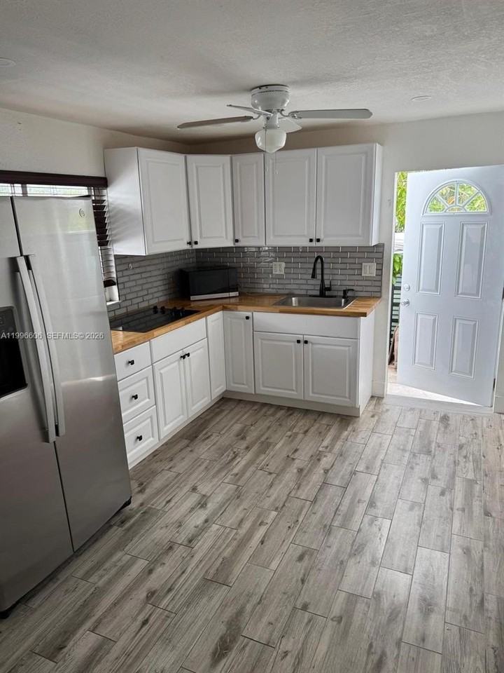 5420 E 7th Ave #2 - Photo 4 of 10