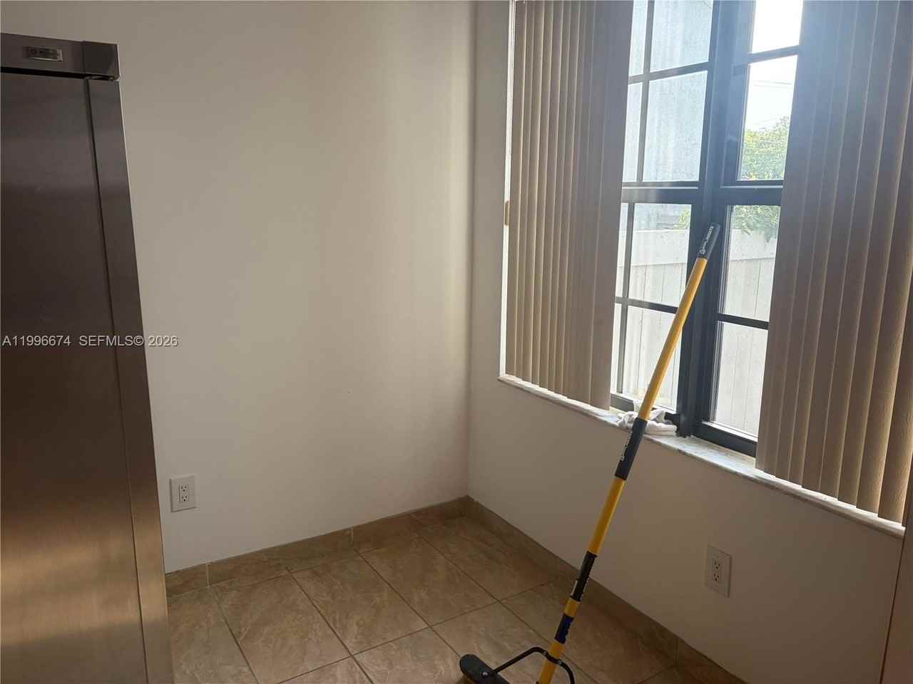 11992 Nw 11th St #11992 - Photo 4 of 12