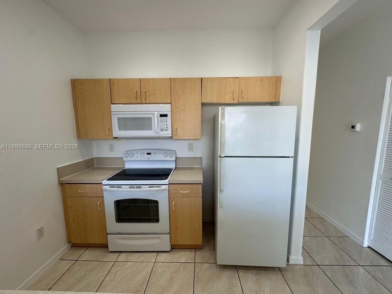 10985 Sw 239th Ter #0 - Photo 2 of 22