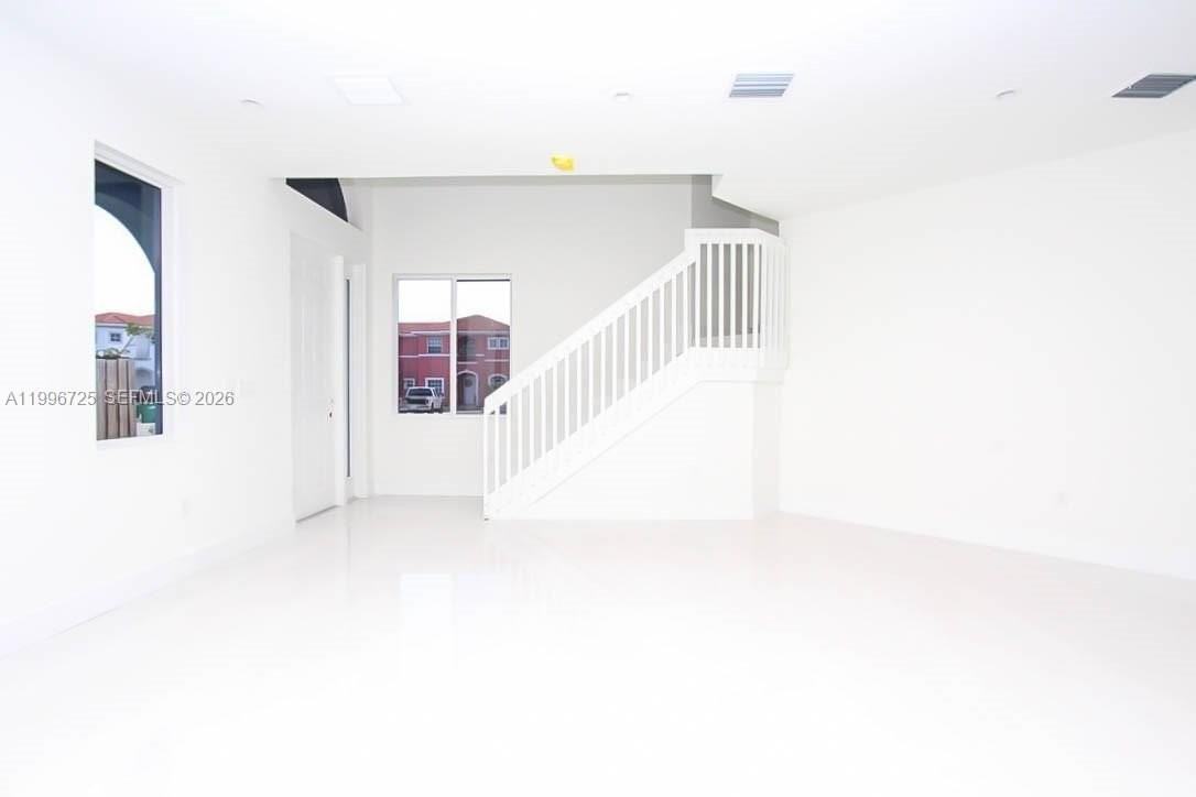 15631 Sw 11th Ter - Photo 7 of 43