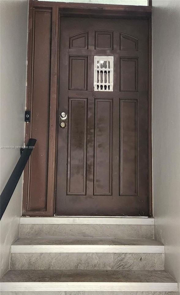 3811 Nw 84th Ave #2B - Photo 4 of 29