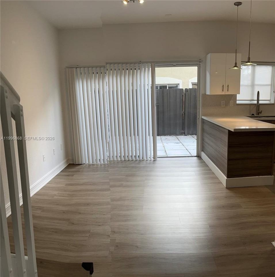 8432 Nw 107th Ct #11-35 - Photo 5 of 17