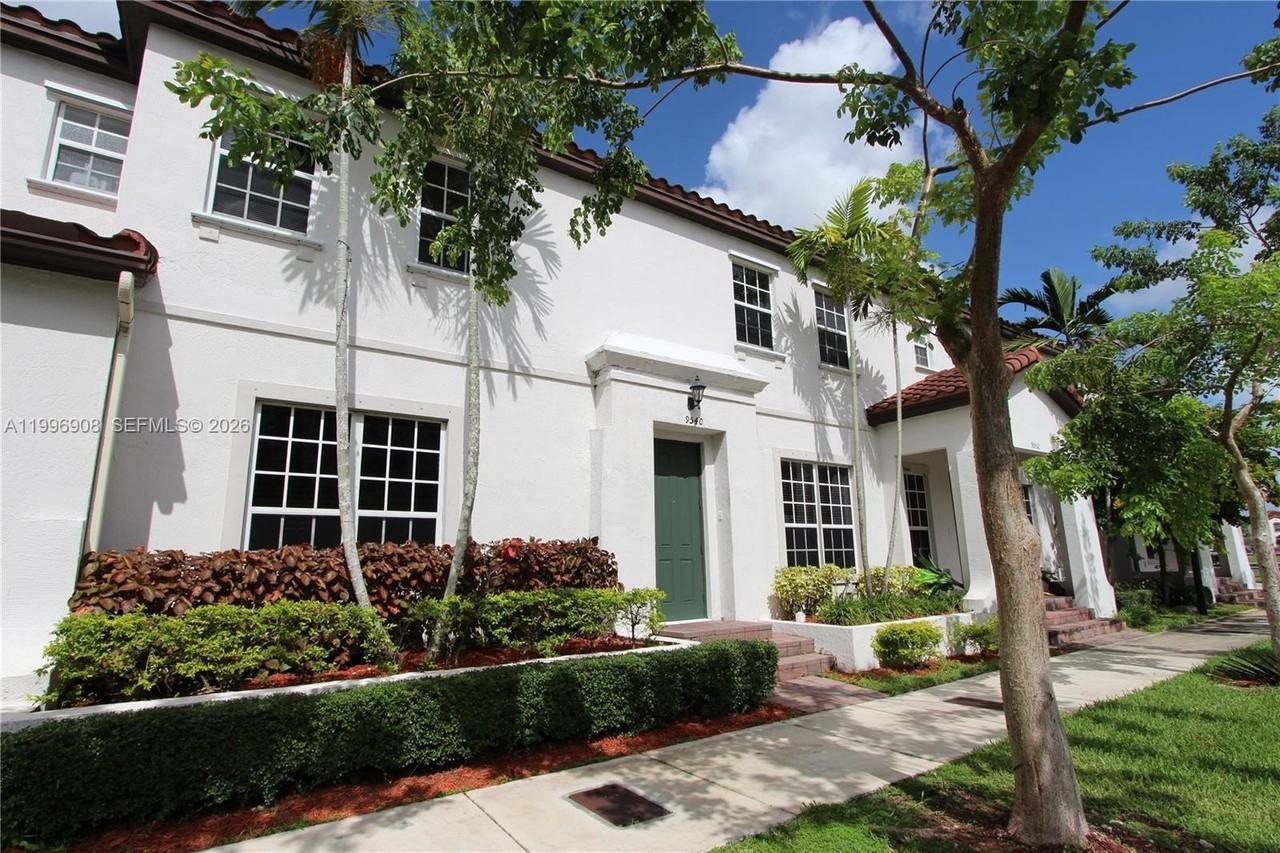 9540 Sw 169th Pl #9540 - Photo 3 of 28