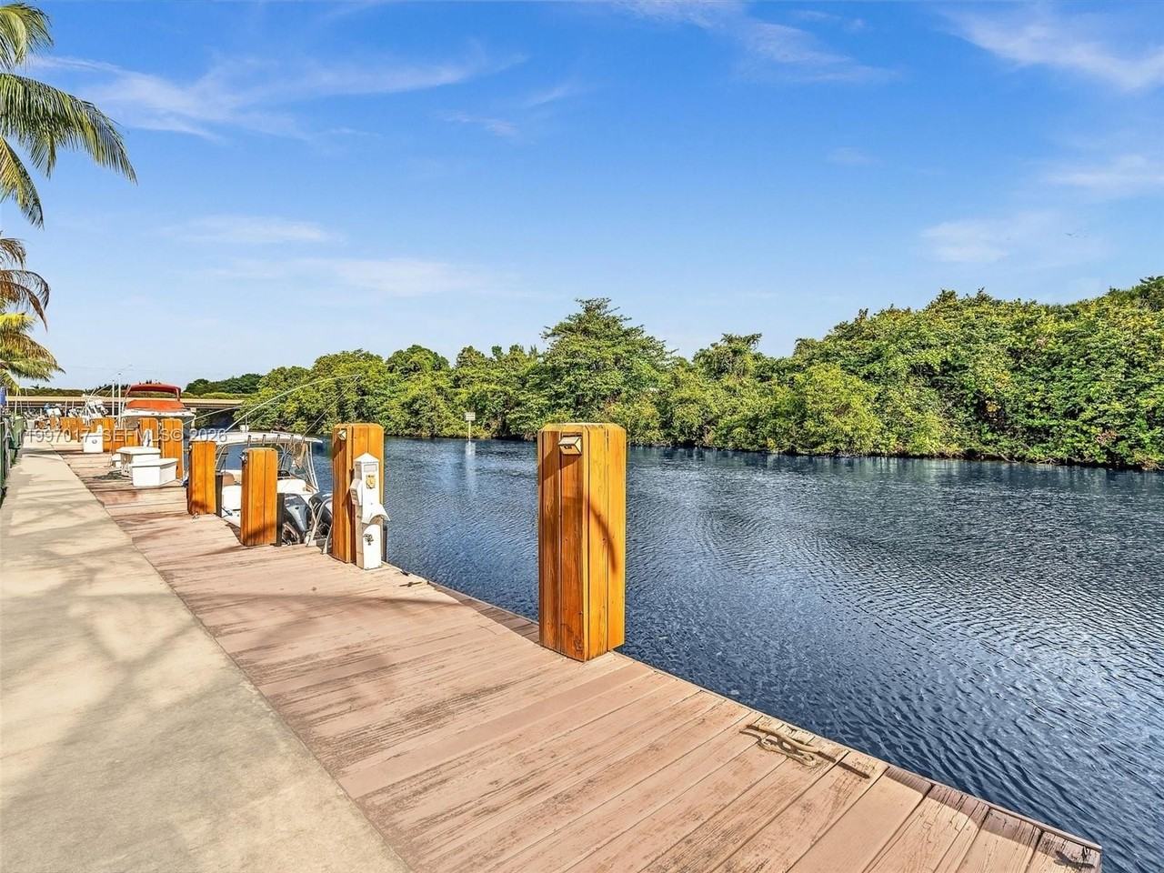 2901 Hidden Harbour St - Photo 2 of 37