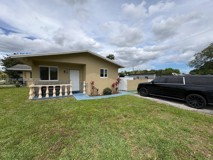 2550 Sw 58th Ave #A - Photo 1 of 1