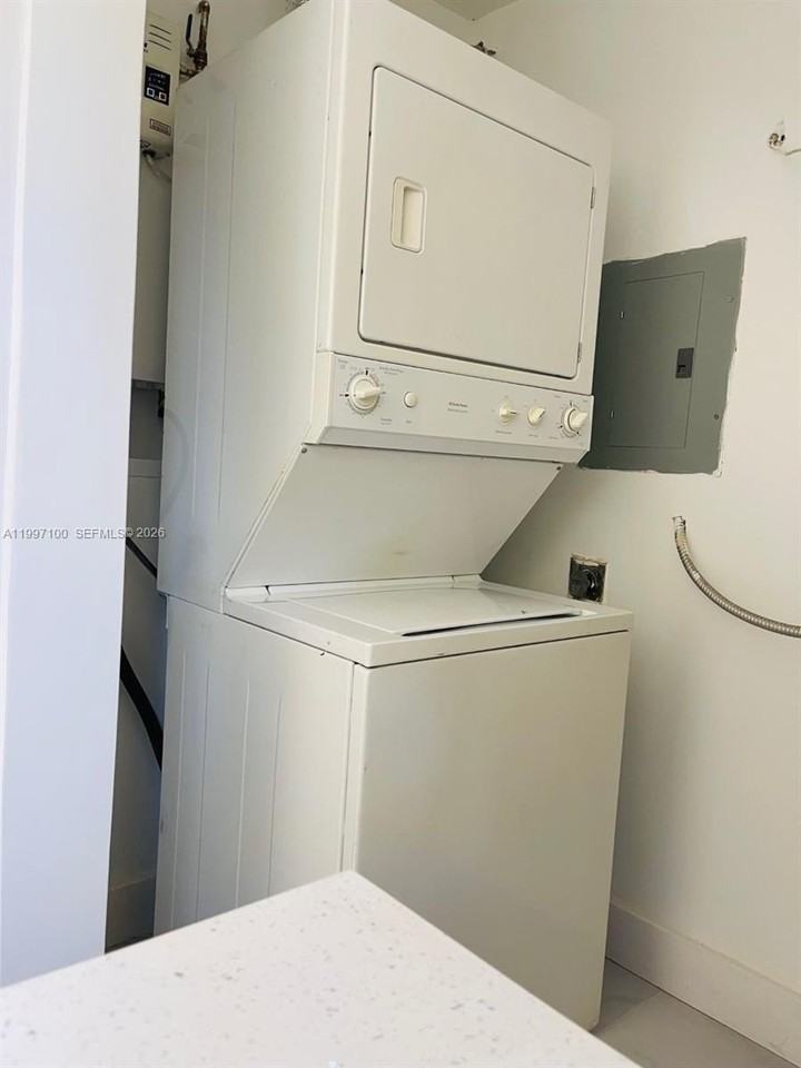 1515 Ne 110th St #1 - Photo 7 of 23