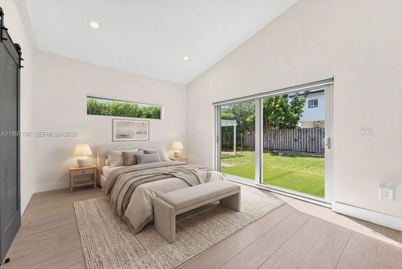 1126 Ne 16th Ct - Photo 7 of 29