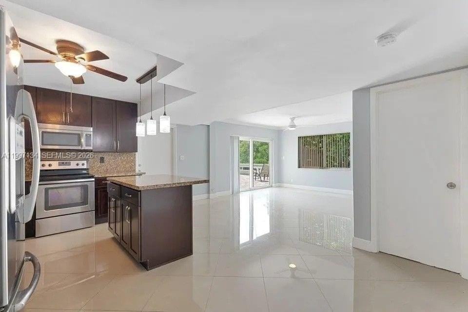 1400 Ne 54th St #102 - Photo 2 of 32