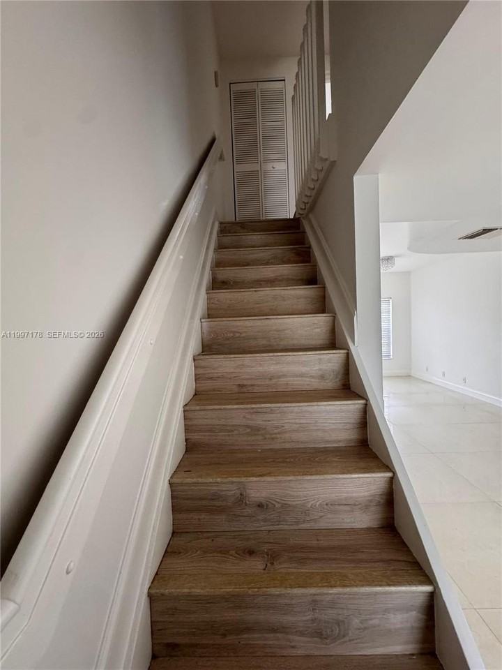 16747 Hemingway Dr - Photo 7 of 11