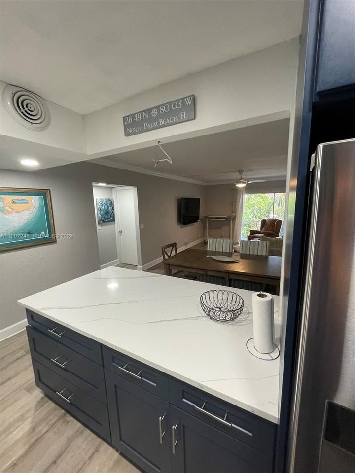 725 Hummingbird Way #212 - Photo 6 of 18