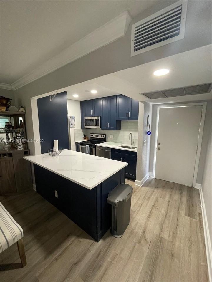 725 Hummingbird Way #212 - Photo 7 of 18