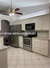 130 E Lee Rd - Photo 4 of 25