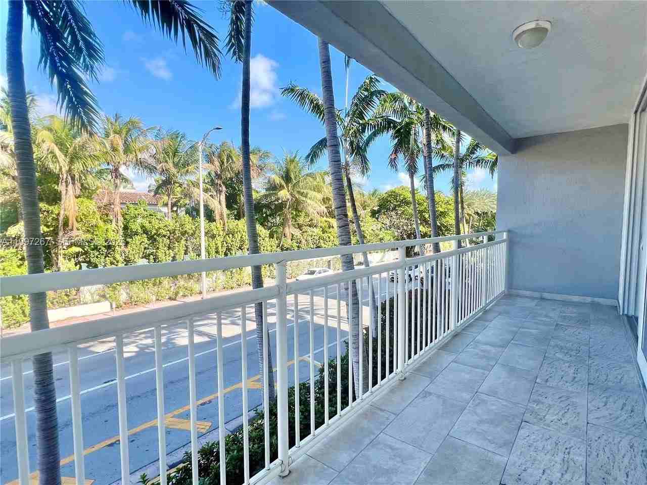 7832 Collins Ave #304 - Photo 3 of 21