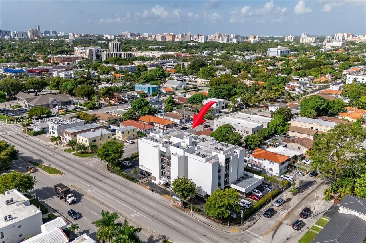 444 Sw 27th Ave #59 - Photo 2 of 19