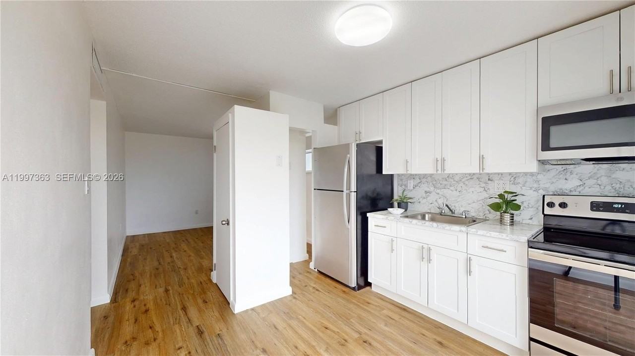 444 Sw 27th Ave #59 - Photo 7 of 19