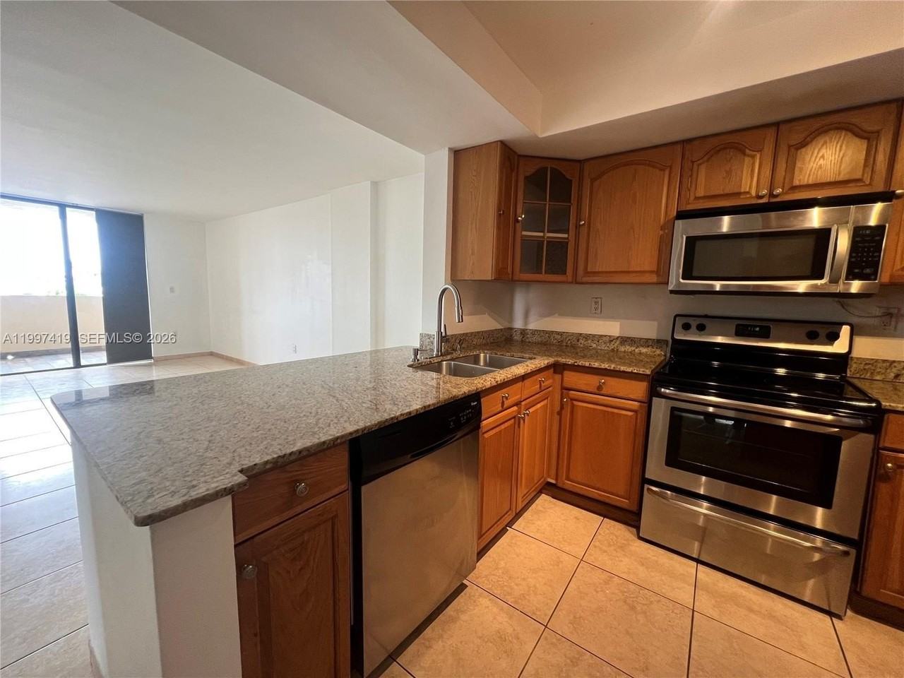 7125 Bay Dr #301 - Photo 4 of 28