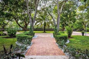 featured image of 7405 Sw 79th Ct