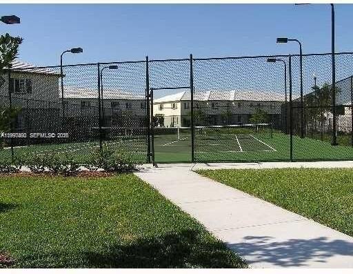 1114 Lucaya Dr #NA - Photo 5 of 6