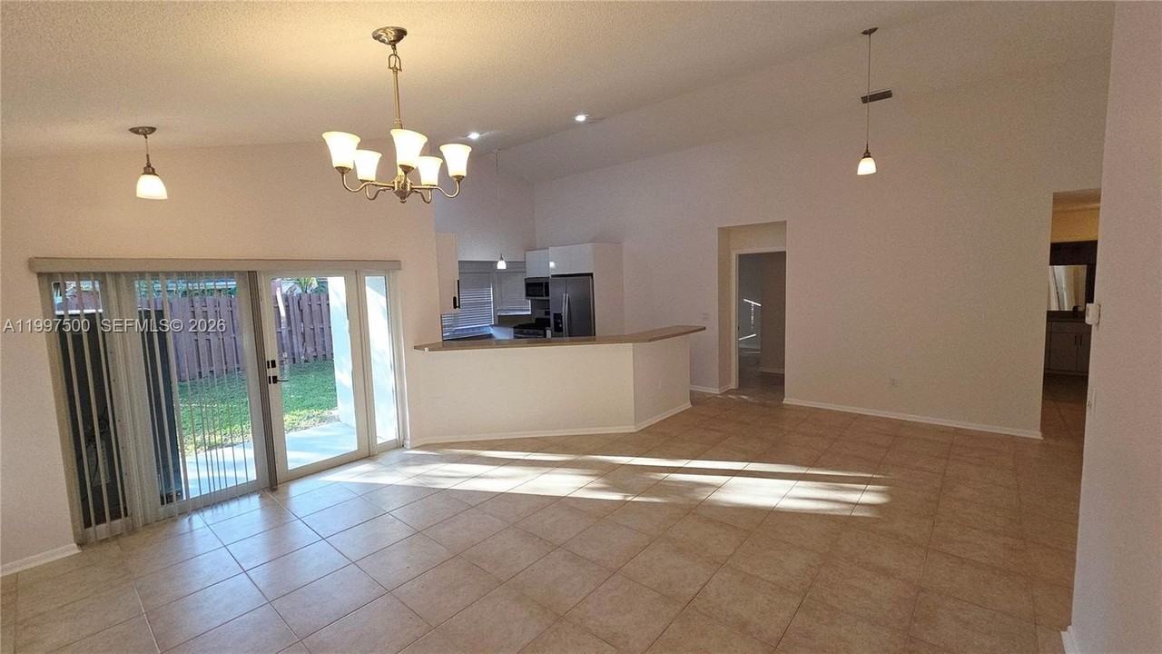 3247 Nw 123rd Ave - Photo 2 of 24