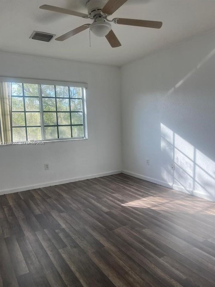 969 Abaco Ln - Photo 6 of 11