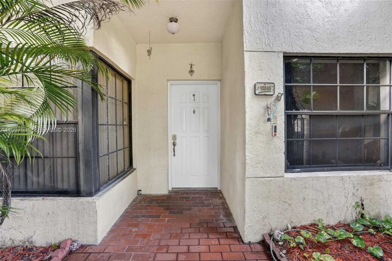 13045 Sw 88th Ln #104A - Photo 2 of 25