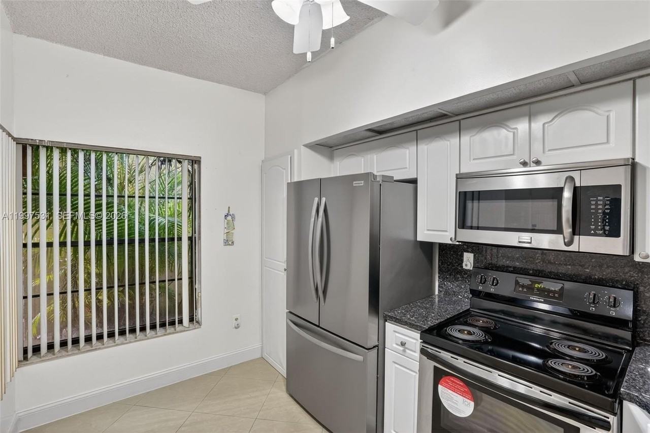 13045 Sw 88th Ln #104A - Photo 7 of 25