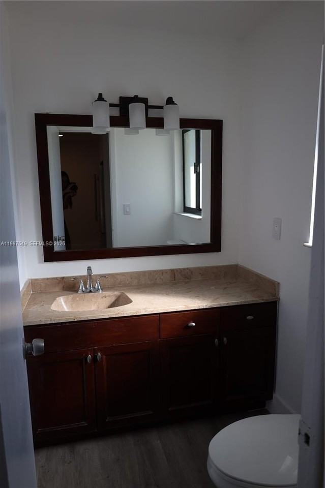 2385 Ne 171st St - Photo 6 of 13