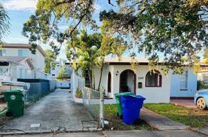 featured image of 3347 Sw 23rd St #1