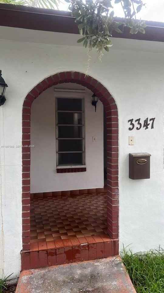 3347 Sw 23rd St #1 - Photo 2 of 16