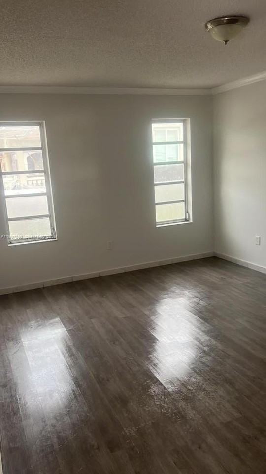 3347 Sw 23rd St #1 - Photo 5 of 16