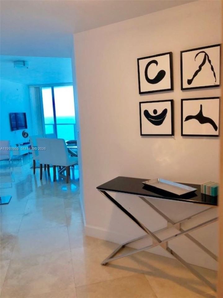 3101 S Ocean Dr #2406 - Photo 4 of 34