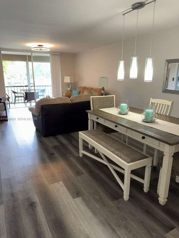 691 S Hollybrook Dr #202 - Photo 3 of 20