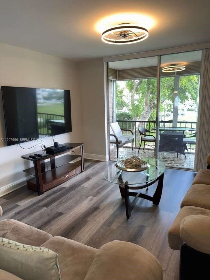 691 S Hollybrook Dr #202 - Photo 6 of 20