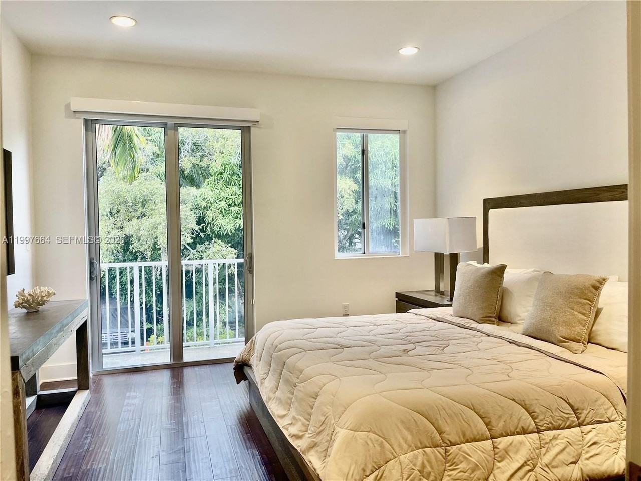 2621 Ne 212th Ter #211 - Photo 6 of 9