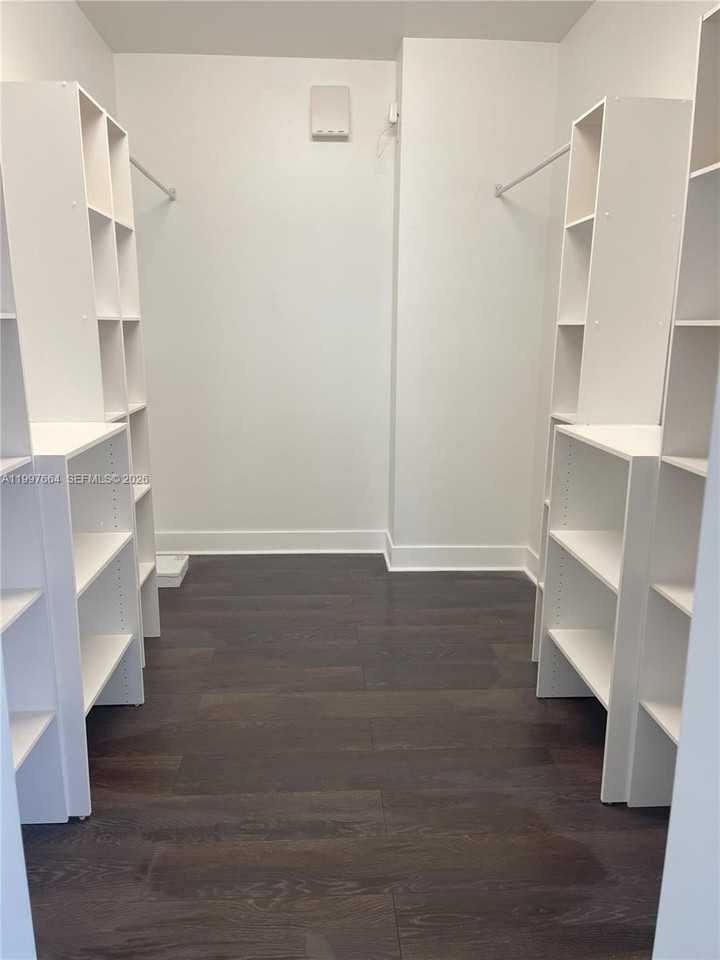 2621 Ne 212th Ter #211 - Photo 7 of 9