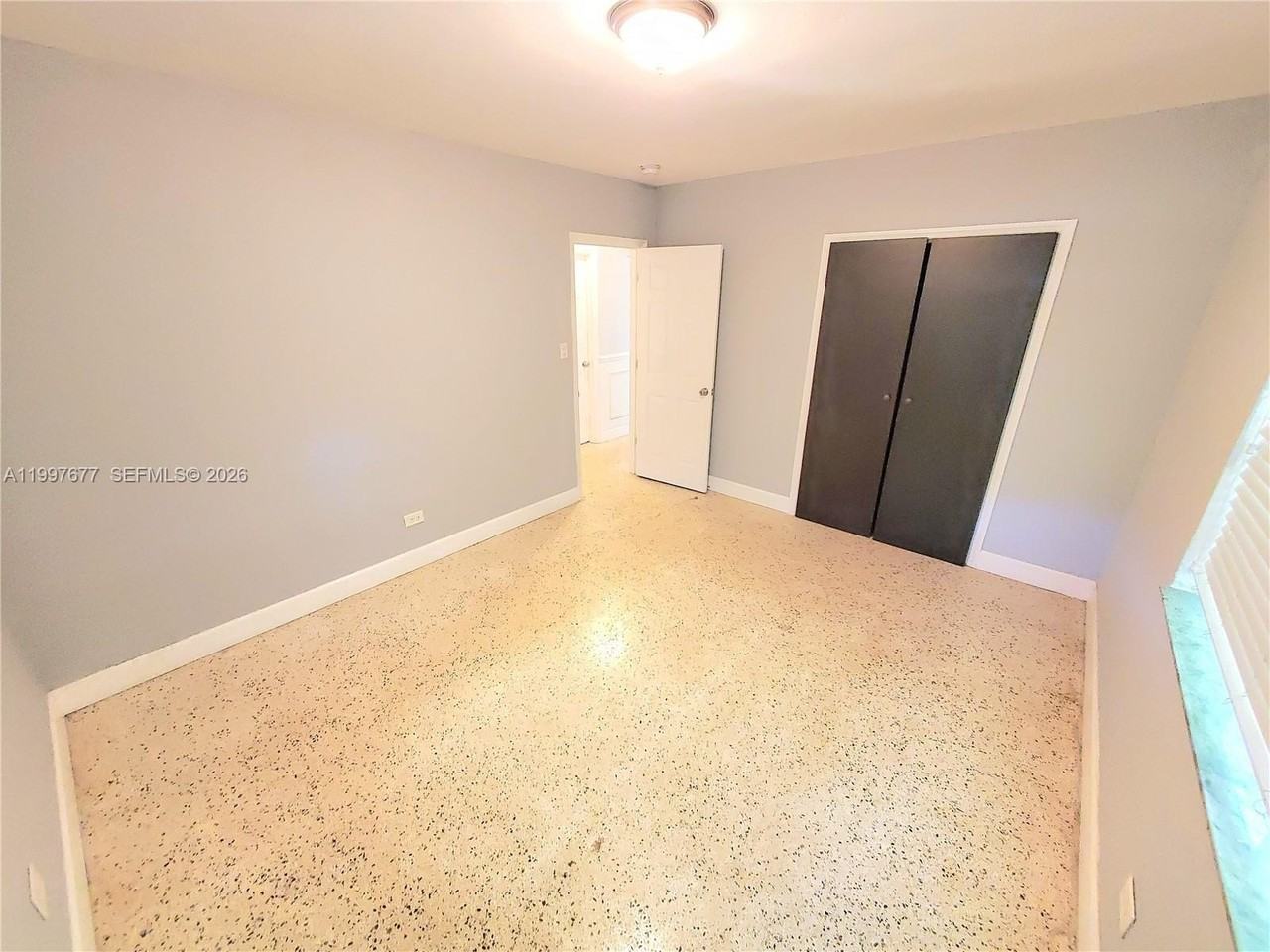 40 Nw 44th St #40 - Photo 7 of 13