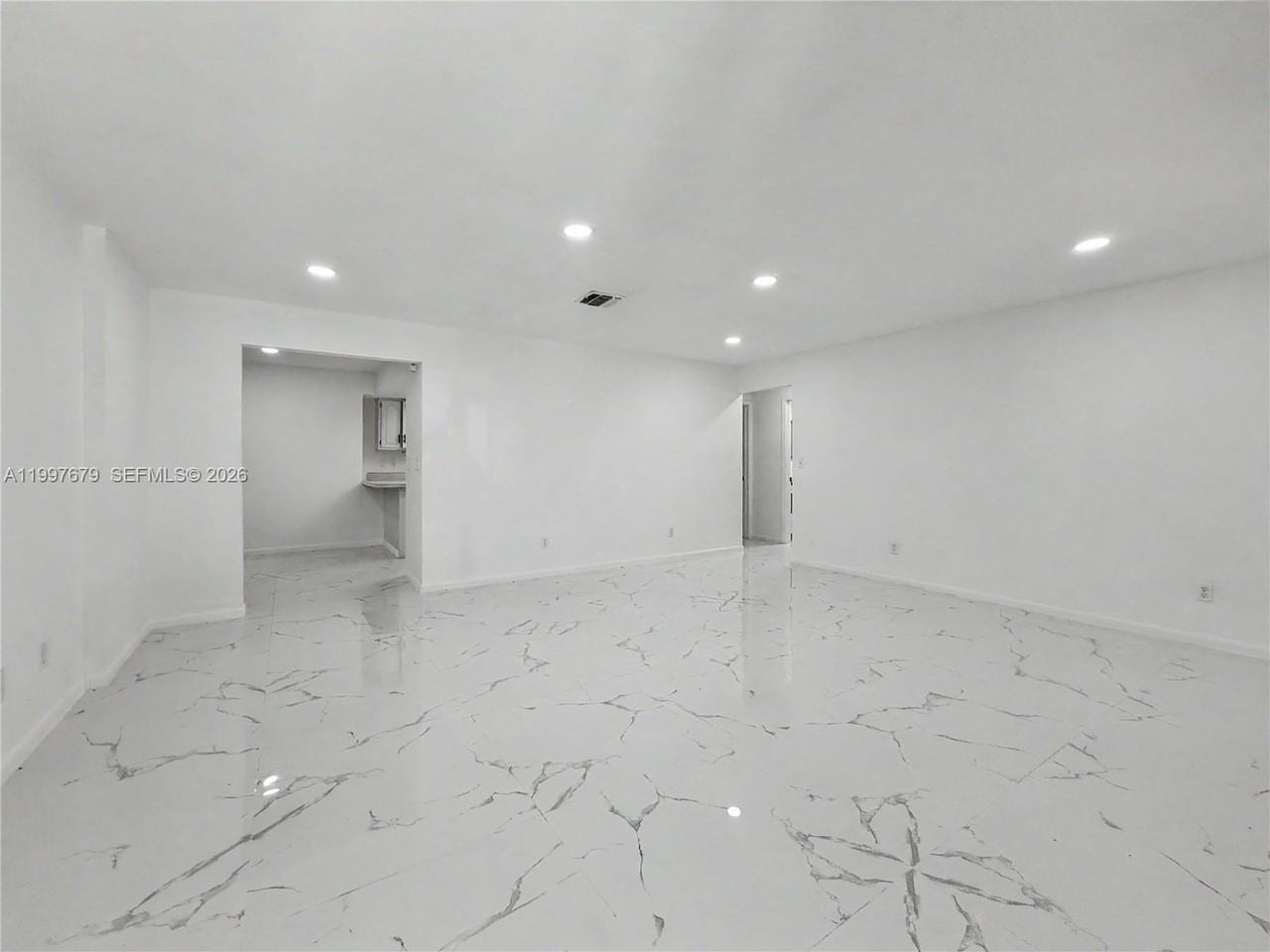 2101 Hibiscus Rd #0 - Photo 3 of 10