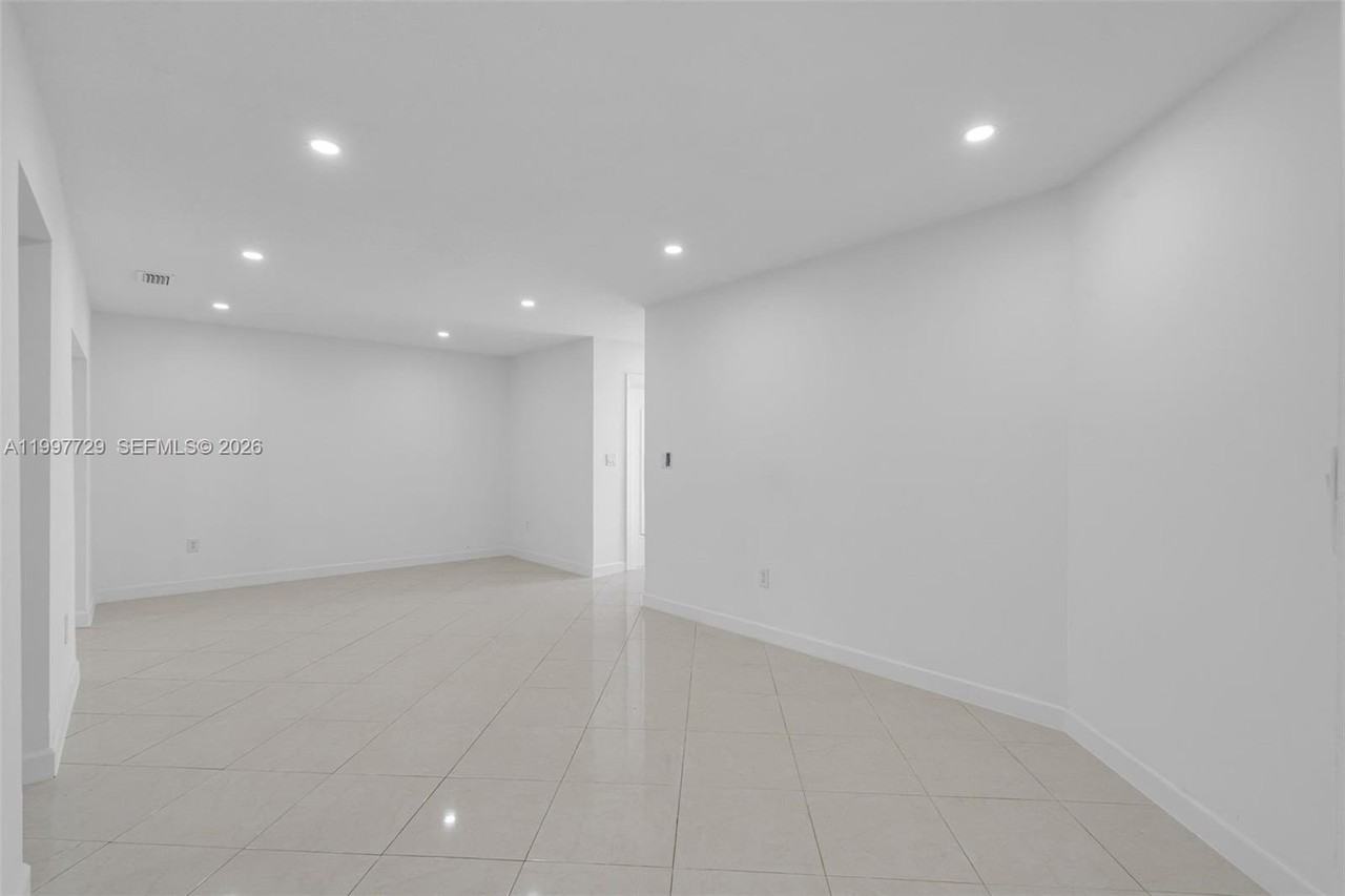 14755 Sw 82nd Ter - Photo 6 of 36