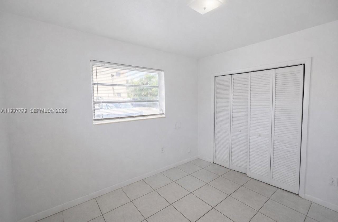 4381 W Flagler St #3 - Photo 7 of 10