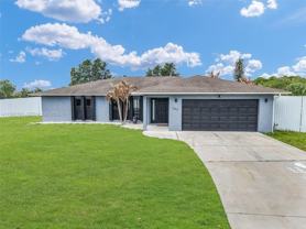 702 Nw Orchid St - Photo 1 of 1