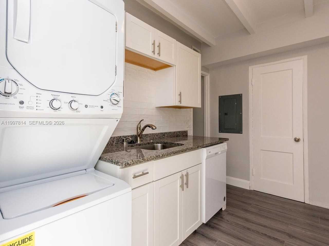 1413 Nw 3rd Ave #2 - Photo 7 of 21