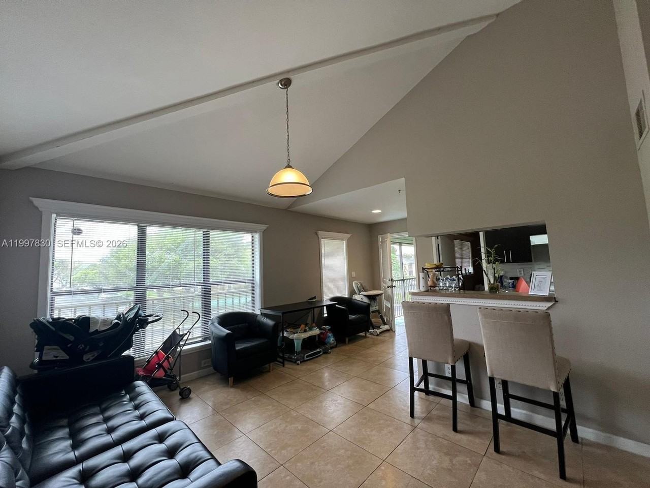 3932 Nw 87th Ave #3932 - Photo 4 of 27