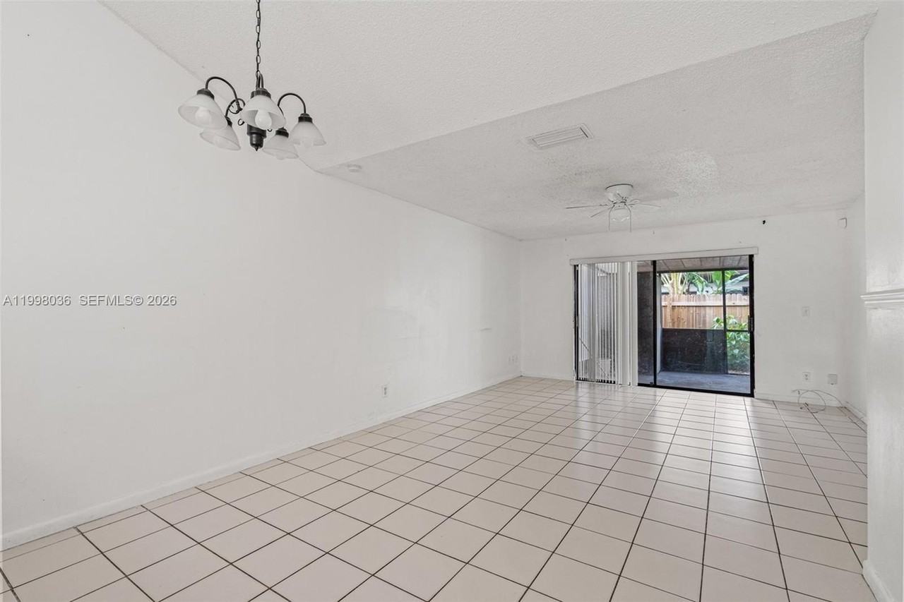 6916 Sw 37th St #1C - Photo 5 of 29