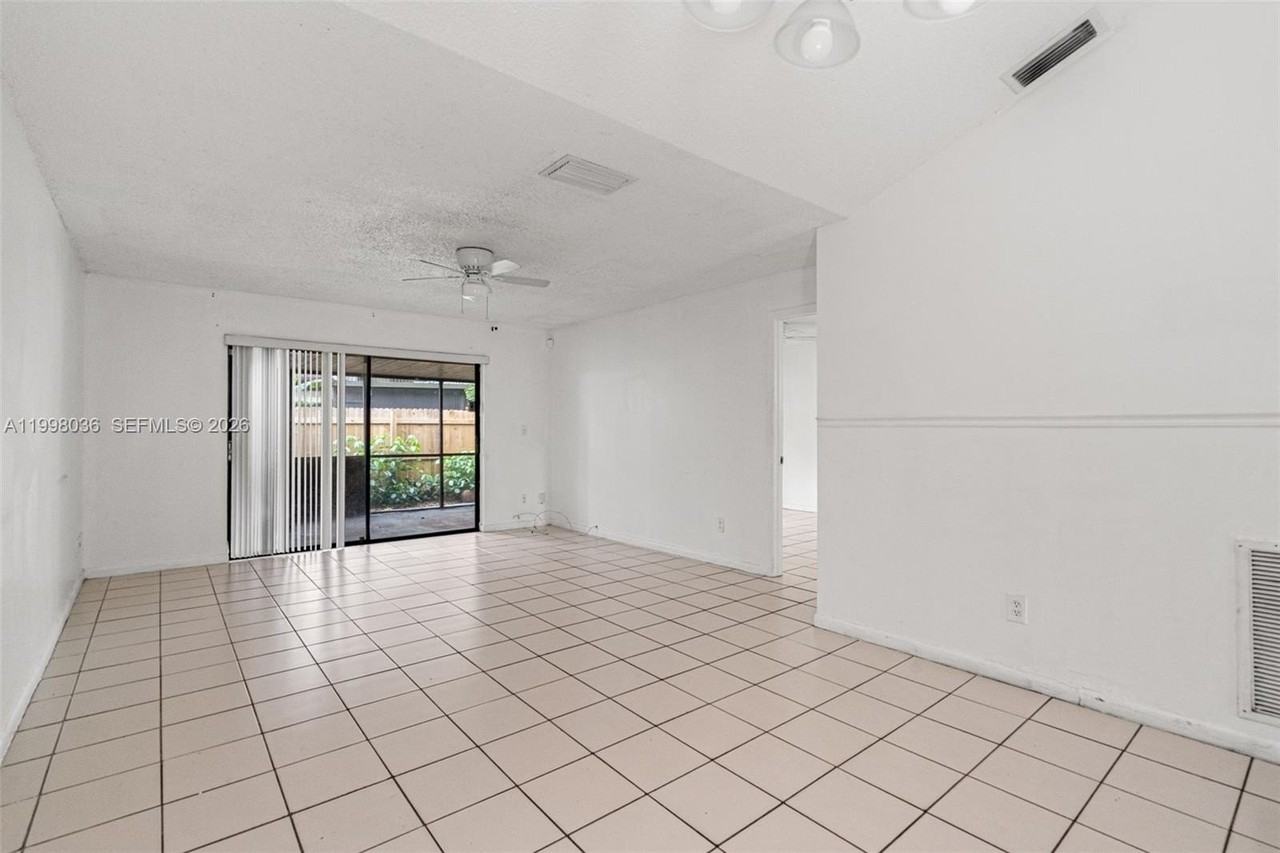 6916 Sw 37th St #1C - Photo 6 of 29