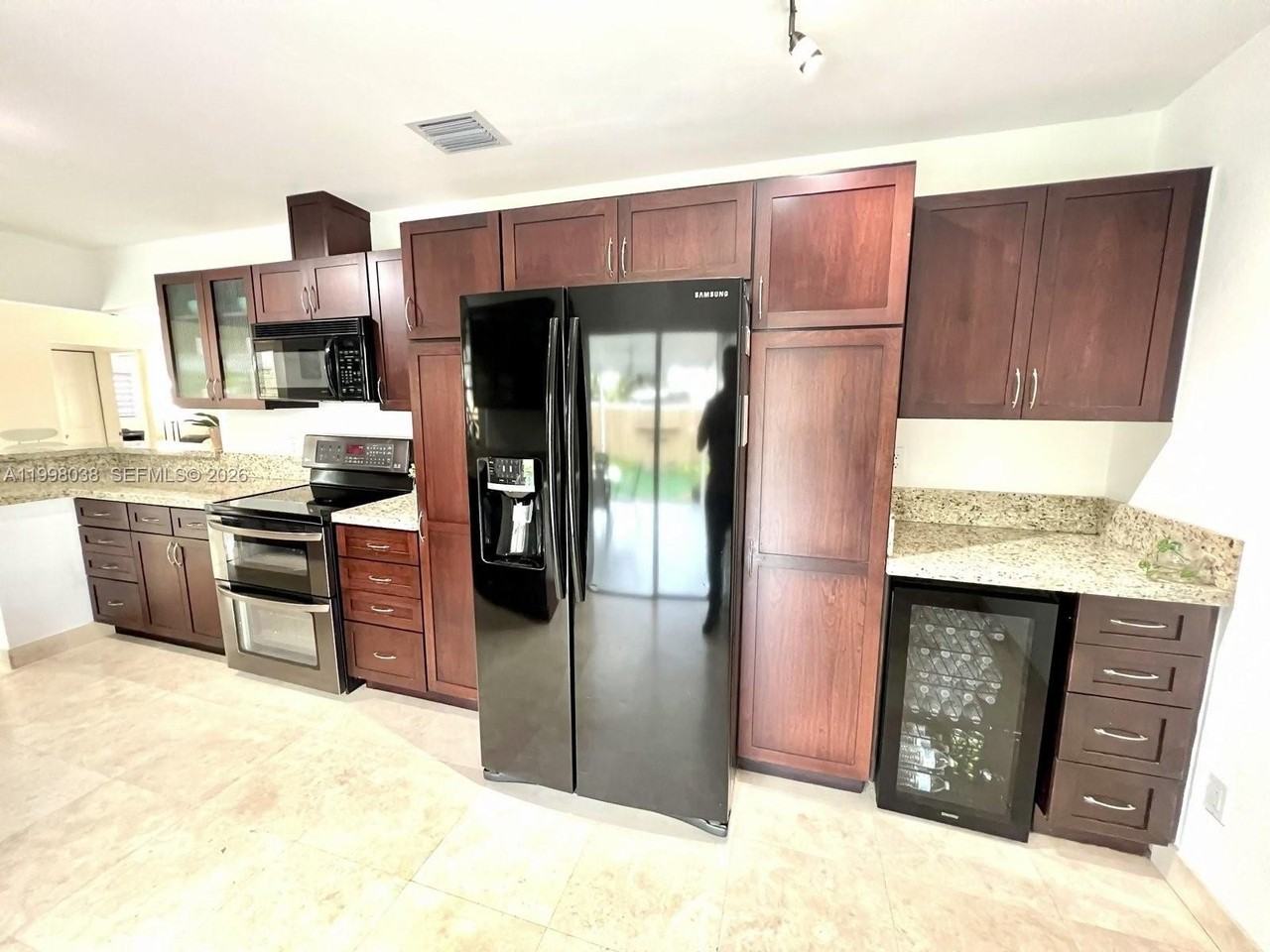 1361 N Fieldlark Ln - Photo 6 of 23