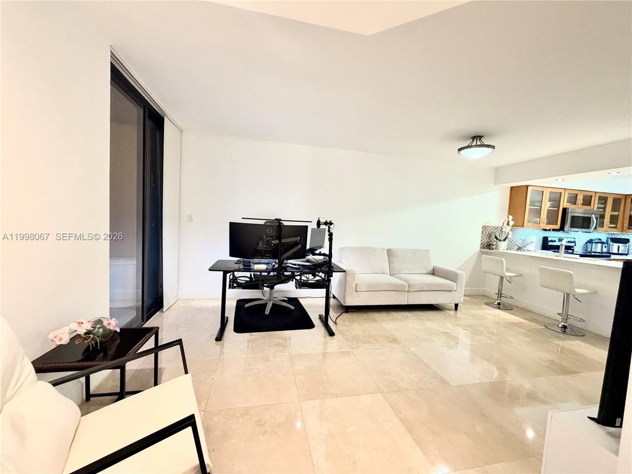 15405 Miami Lakeway N #207 - Photo 4 of 34
